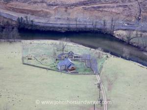 Precipice Walk (7)   copyright