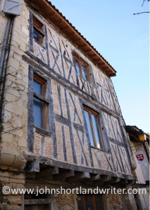 Aurignac (5) copyright